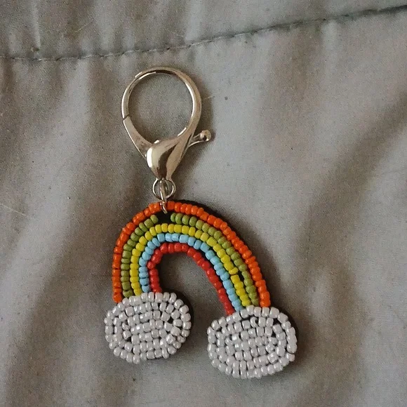 Rainbow Key Chain - Picture 2 of 4
